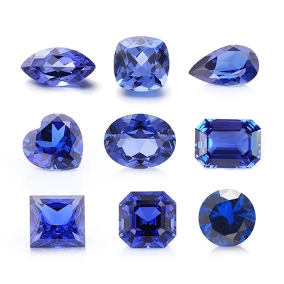 Laboratoriengebaute Edelsteine aus blauem Saphir in verschiedenen Formen und Größen für Schmuck
