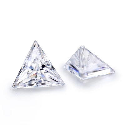 D Farbloser synthetischer Moissanit-Dreiecksschnitt VVS1 Loser Moissanit-Diamant 5 Karat-Ring