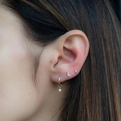 925 Sterling Silber Großhandel Schmuck Minimalist Kleine 925 Sterling Silber Zirkon Stud Ohrringe Goldplattierte Ohrringe Für Frauen