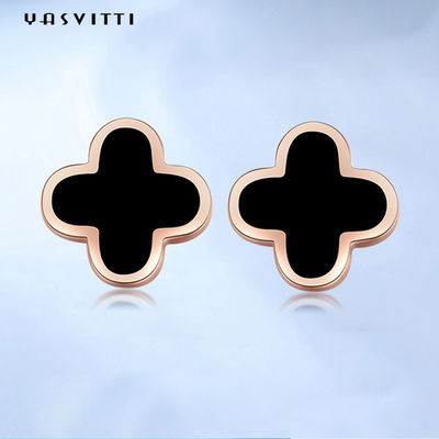 0.39in ein 2 Gramm-Schwarz-Klee-Ohrringe 18k überzogen Sterling Silver Hypoallergenic Studs