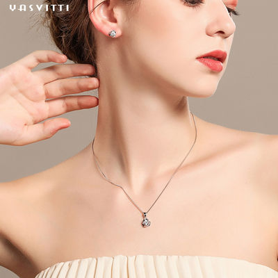 Klee-blaue Crystal Pendant Simple Zircon Ladys-Halsketten-Galvanisierungslegierungs-Halskette