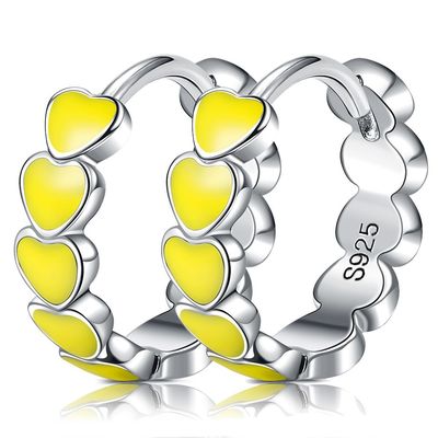 Verlegte Bolzen CZ 0,85 Gramm-0.15mm Sterling Silver Heart Earrings Heart