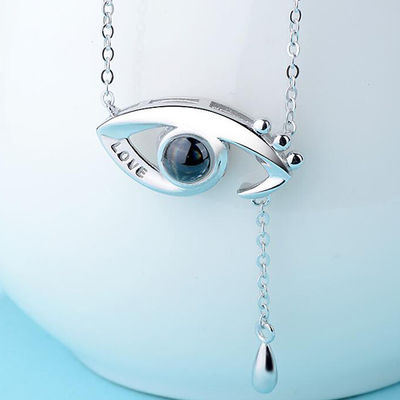 3,9 Gramm 0.48X0.84in Angel Eyes Necklace Custom Light Projektions-Halskette ODM